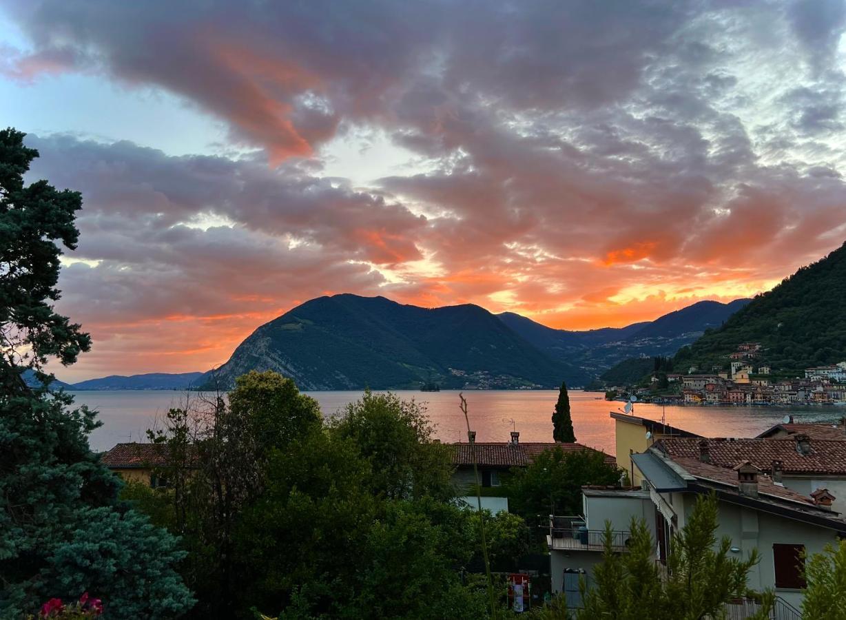 Borgo A Lago Sulzano Exteriér fotografie